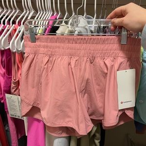 NWT Lululemon Tracker 4” short